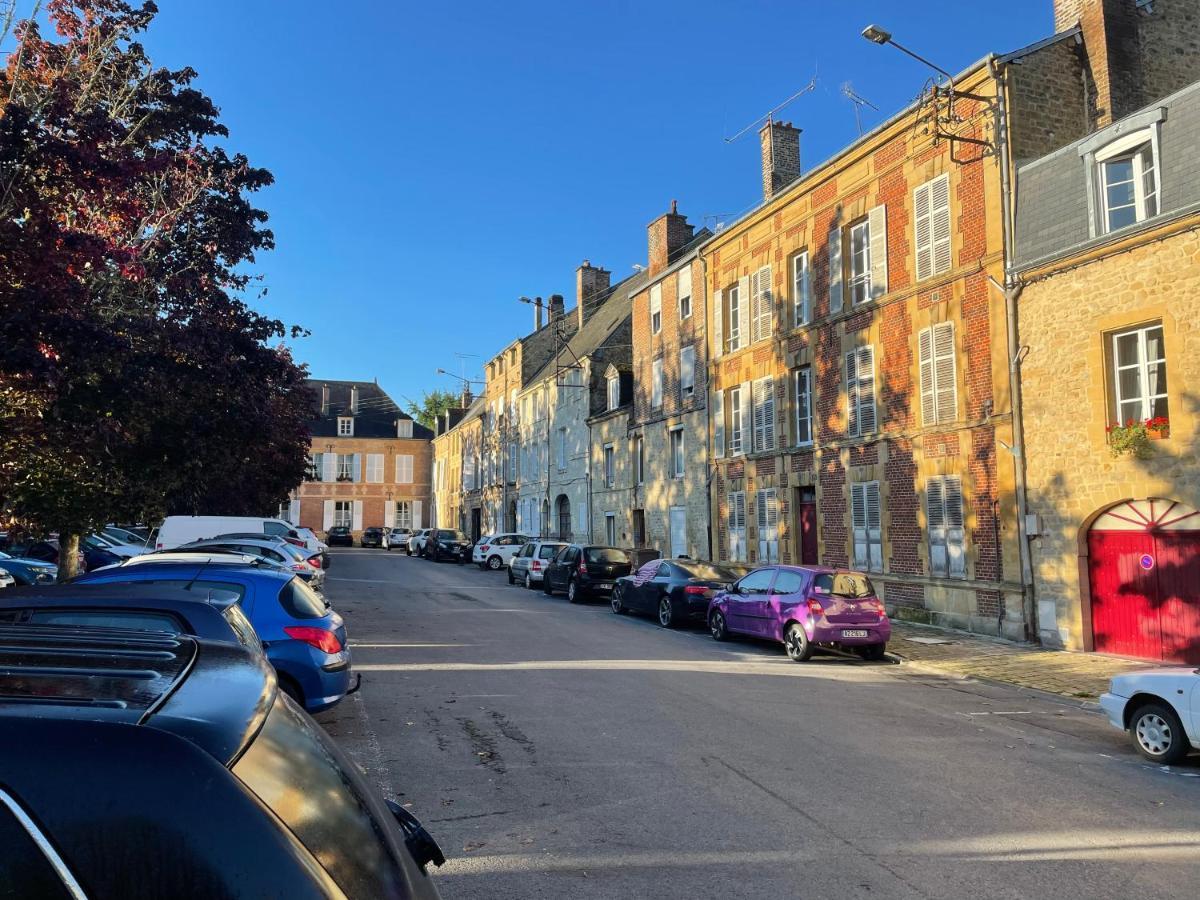 Triplex Plein Coeur Du Centre Historique Leilighet Charleville-Mézières Eksteriør bilde